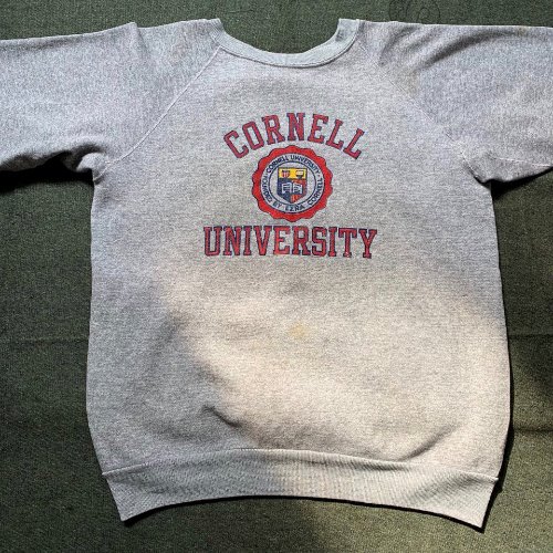 80s cornell university sweatshirts(95-100 size)