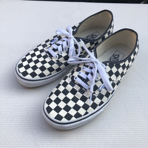 vans checkerboard authentic (us 9.5)