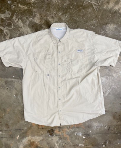 Columbia PFG(performance fishing gear) Khaki half shirt (105-110 size)