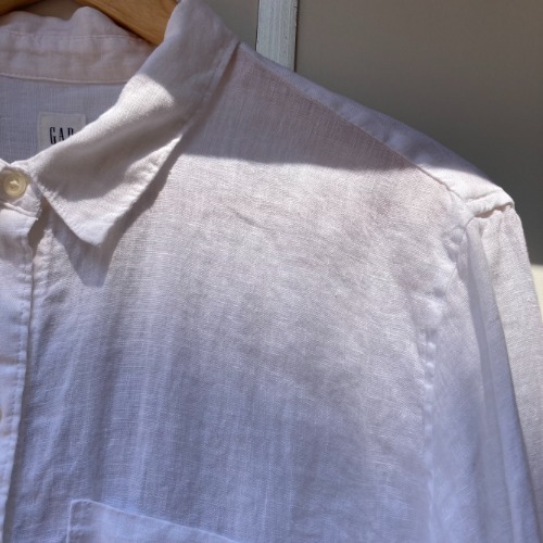 gap white linen boyfriend shirt (100 size)