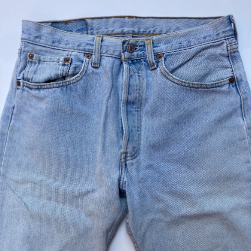 90s levis 501 (30 inch)