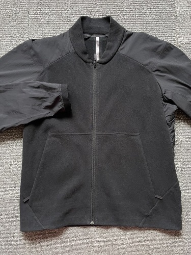 arcteryx veilance zip up jacket made in canada (S size, 95~100 추천)