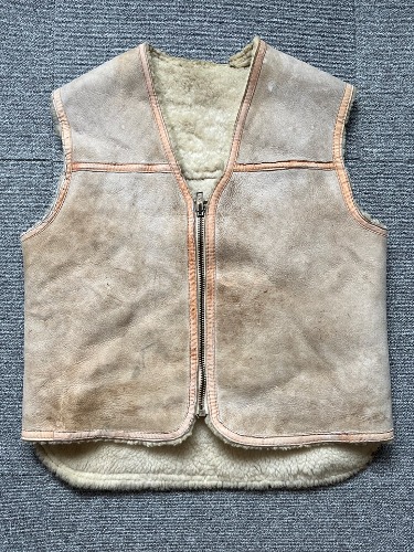 vintage shearling vest (free size)