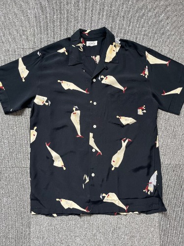 domon tuxedo man hawaiian shirt (M size, 105 추천)