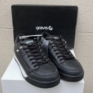 gravis leather sneakers  us 9.5 (275mm)