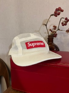 supreme laminated box weave camp cap (free size)