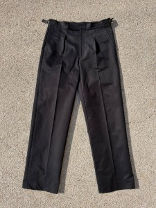 SVC x eot &#039;black but navy&#039; chino pants (1, 2 size)