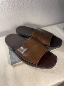 prada brown leather slipper (us 9, 270mm~275mm 추천)