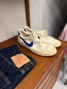 early 80s VTG nike sneakers (us10, 270~275mm 추천)