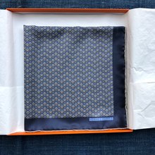 hermes pocket square(nearly new)
