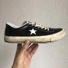 converse one star leather sneakers (7 1/2)