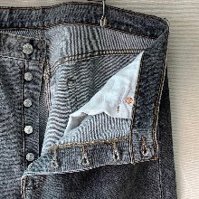 90&#039;s Levi&#039;s 501 washed black jean (33-34in)