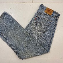 90s levis 501 (34 inch)
