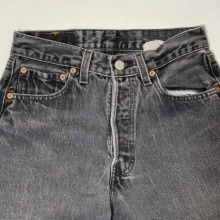levis 501 black jean (26 inch)