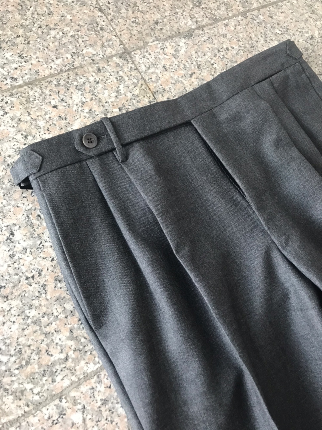 rota wool pleated turn up pants side adjustable Italy made (48 size,